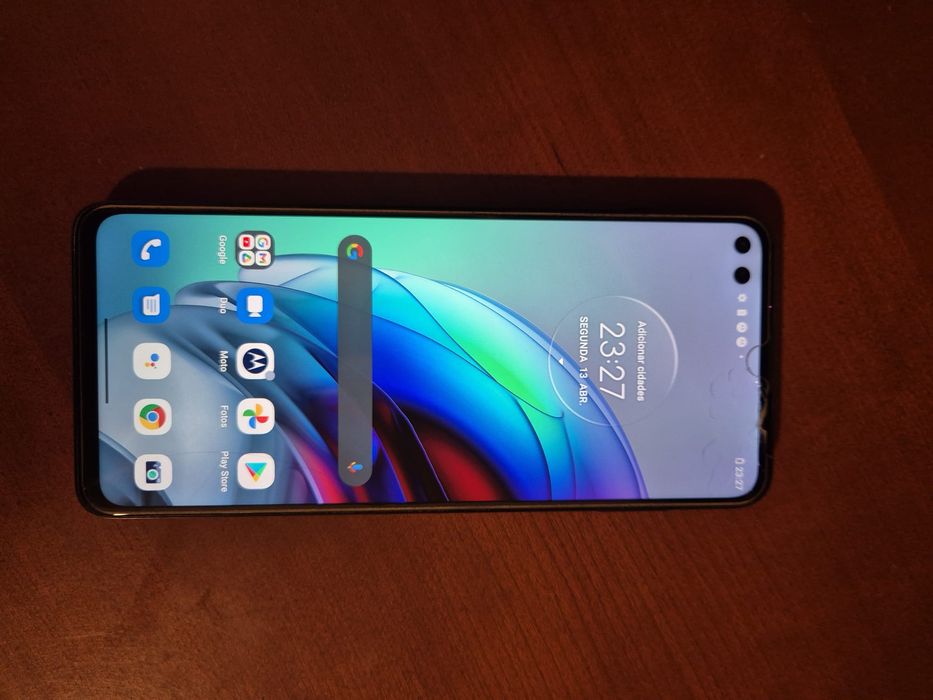 Motorola Moto G100