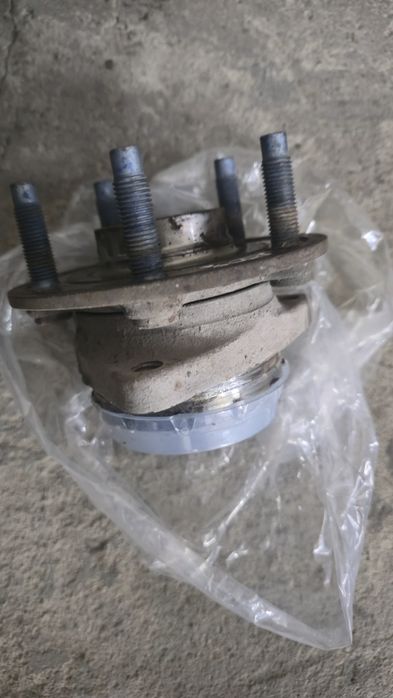 Ступічний підшипник передній Chevrolet Cruze