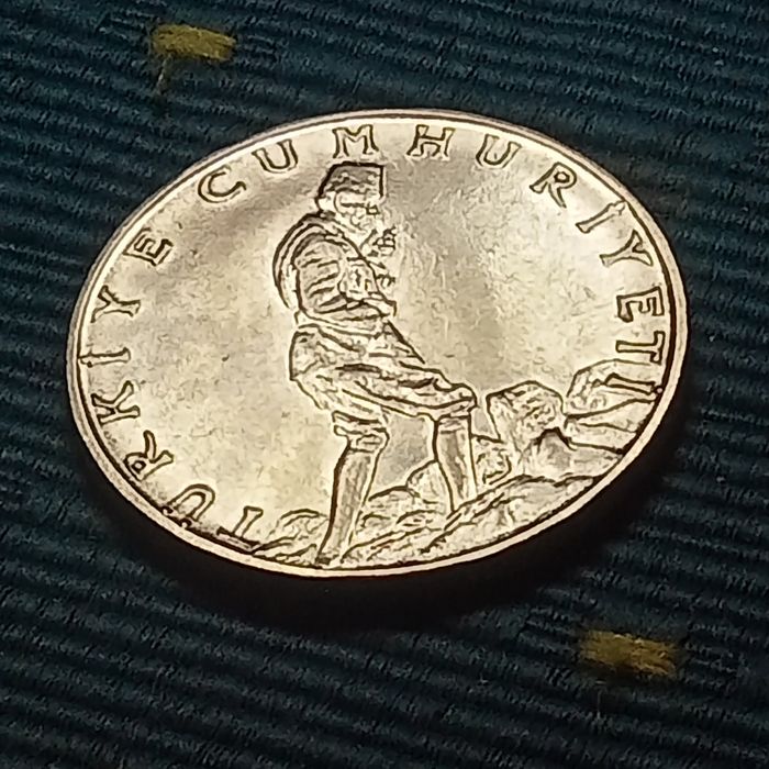 moeda Turquia 2 liras e 1/2 1969