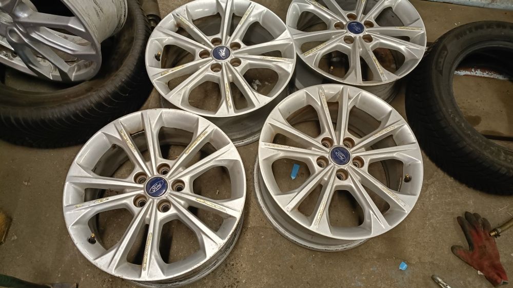 5x108  17 Felgi aluminiowe ford Volvo oryginał czujniki ciśnienia powietrza