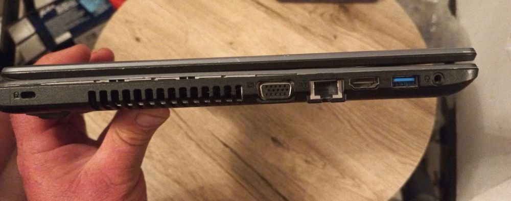 Laptop Acer E5-511 - 15,6"Super Dobra bateria - 500GB - 4GB RAM - Win10