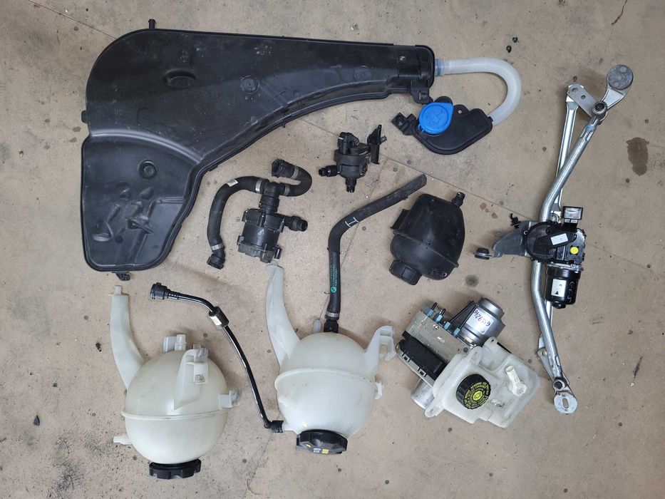 Bmw G01 G05 G30 бачок омивача розширювальний корпус фильтра патрубок