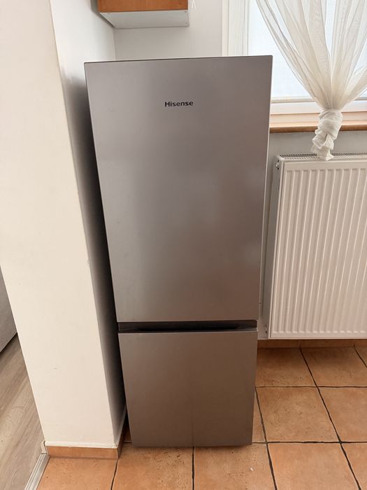 Lodówka Hisense RB224D4BDF