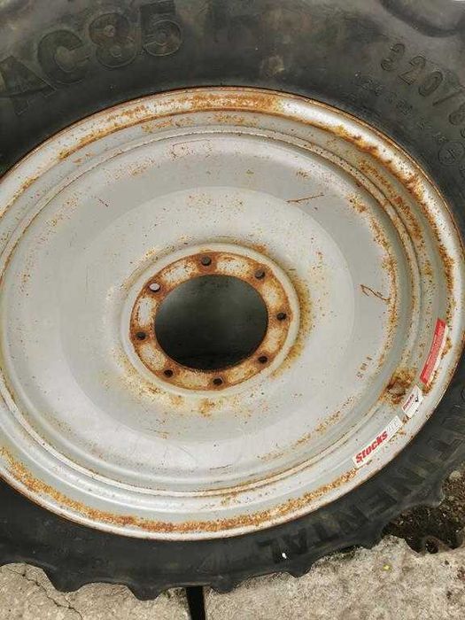 2 Koła rolnicze, wąskie uprawowe 12,4R32