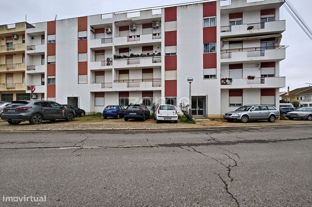 Apartamento T4 renovado, em Braciais, Patacão, Faro