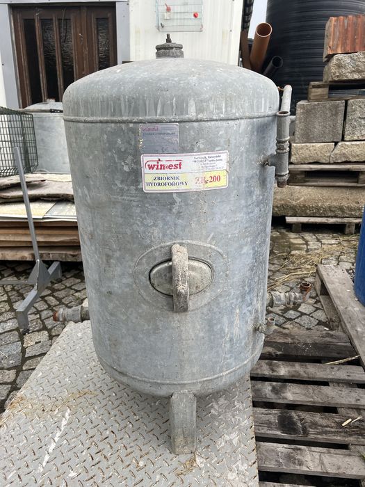 Hydrofor 200l.