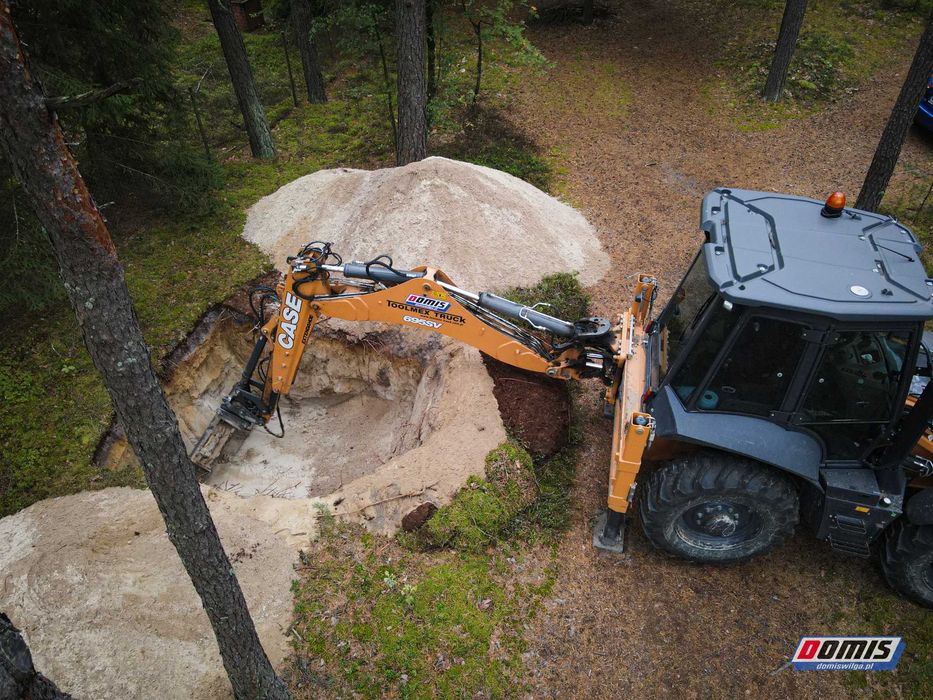KOPARKA koparko-ładowarka zimia kruszywo Prace ziemne