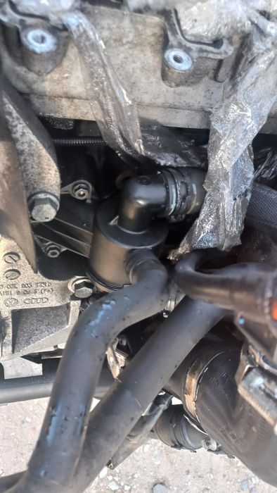 Silnik 2.0 tdi CBB audi skoda seat VW golf v touran passat tiguan