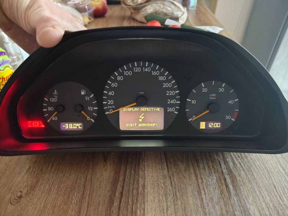 Ремонт приборки Mercedes w210 рестайл