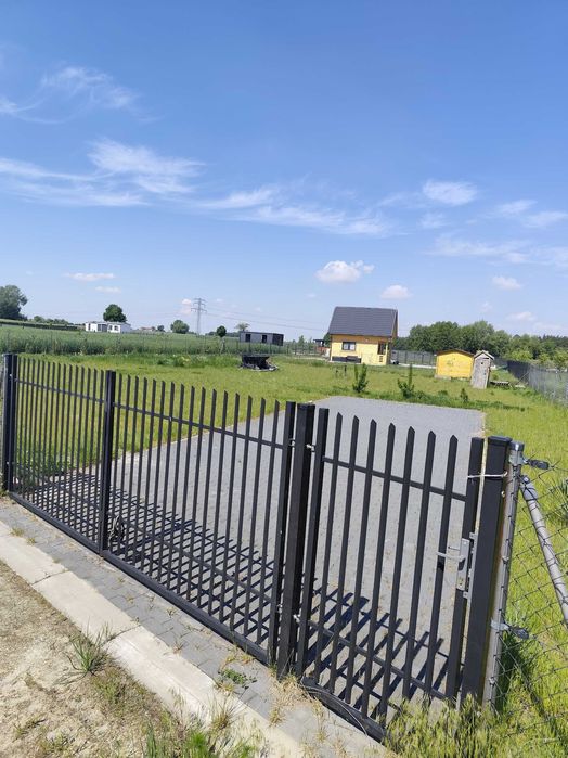 Działka nad jeziorem