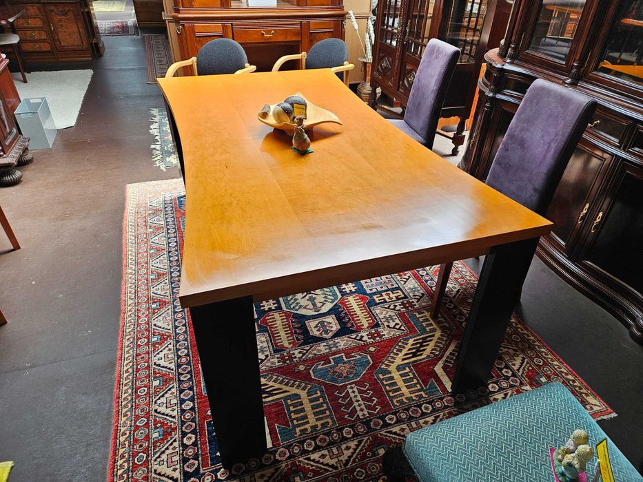 Mesa de sala - óptimo estado - Só a mesa as cadeiras são à parte