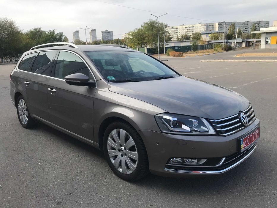 Volkswagen Passat B7 2.0TSI Variant HIGHLINE SPORT EDITION NAVI+, LED