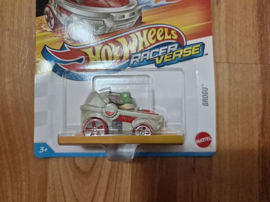Hot Wheels Baby Yoda STAR WARS