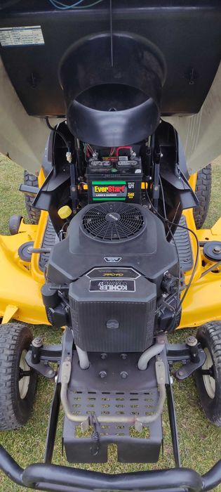 Traktorek kosiarka CUB CADET 27HP V-Twin Kohler Husqvarna John Deere