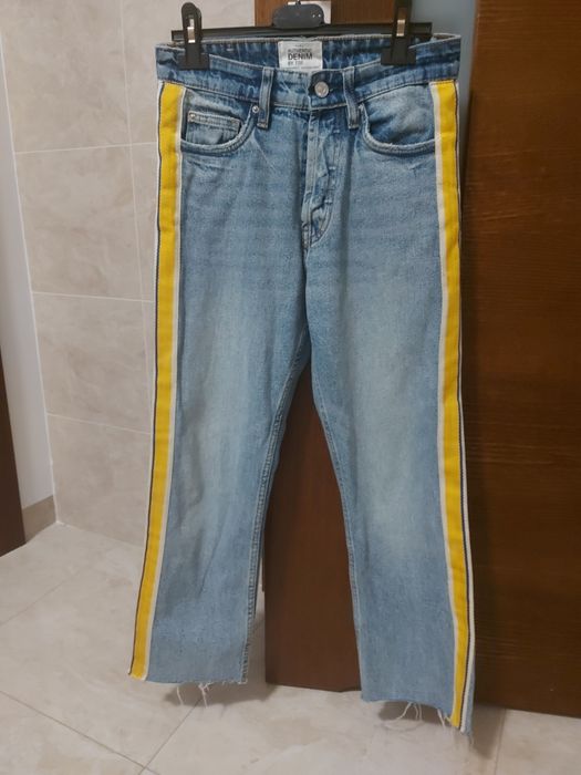 Dzinsy zara z lampasem 32