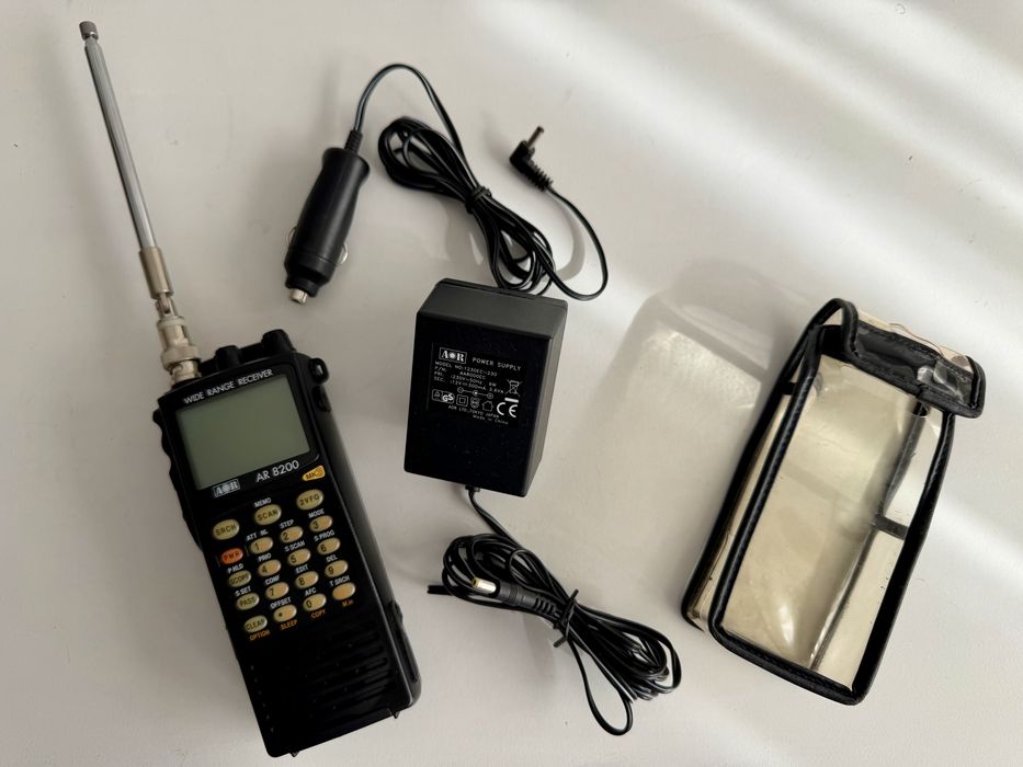 Rádio scanner AOR AR8200 MK3