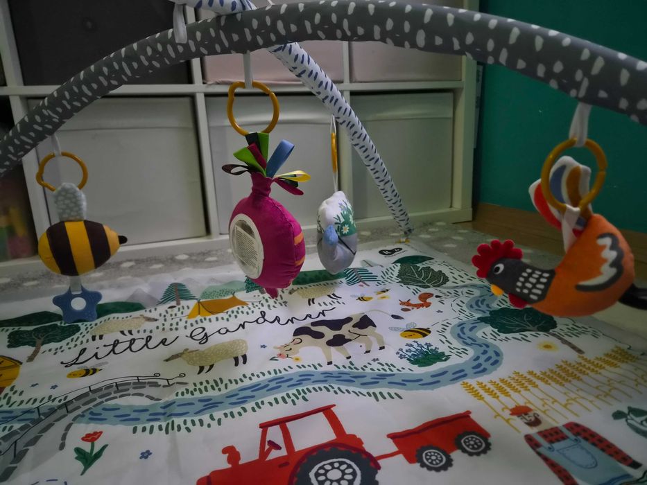 Kinderkraft 2w1 Mata edukacyjna i namiot Tipi
