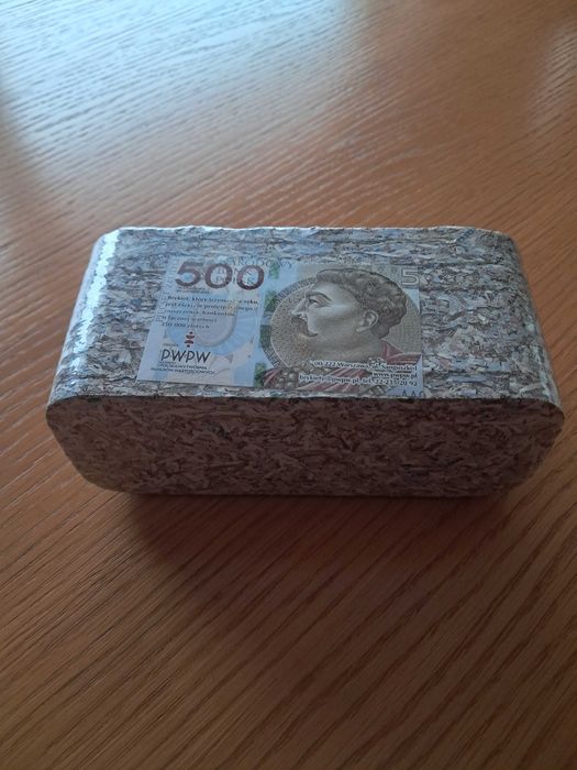 350 tys. zł  w jednej paczce ozdoba na biurko super ozdoba