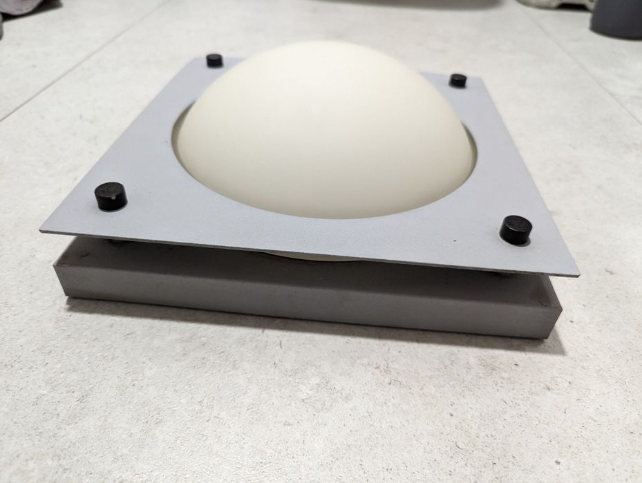 Lampa sufitowa, scienna