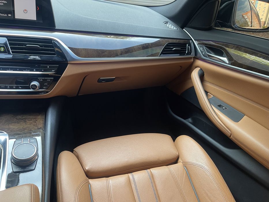 Продам автомобиль BMW 530X-Drive Повний привід