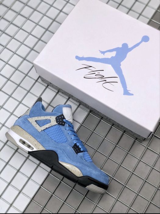 Sapatilhas Jordan 4