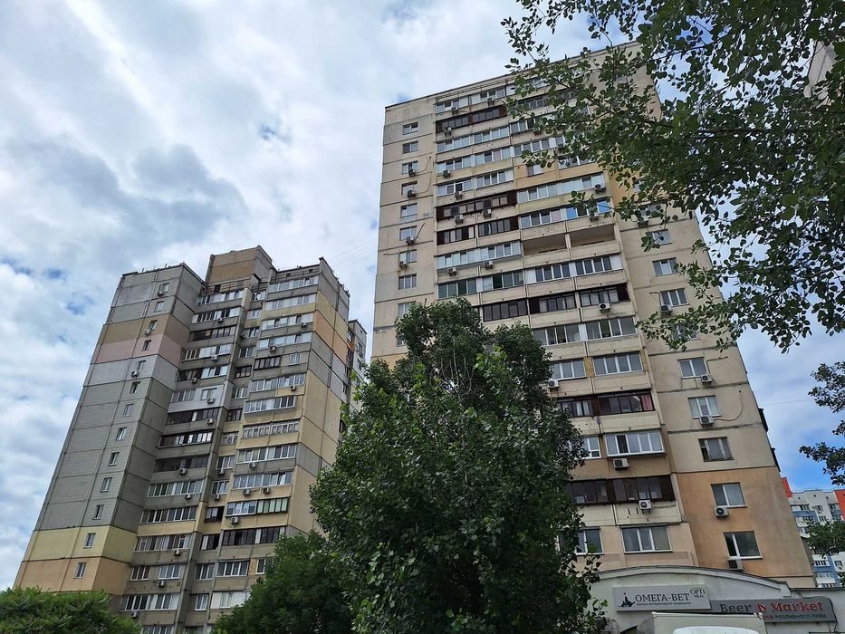 Лариси Руденко 10Г Позняки Харківський продаж квартири  Двухкомнатная