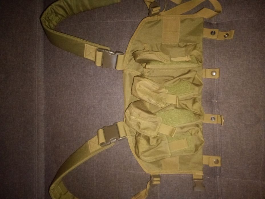Kamizelka typu chest rig