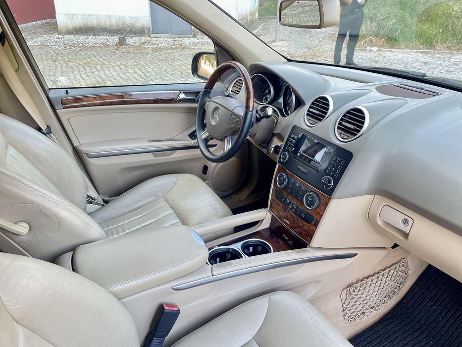 Mercedes-Benz ML 320 CDI 3.0 V6 Conforto & Potência