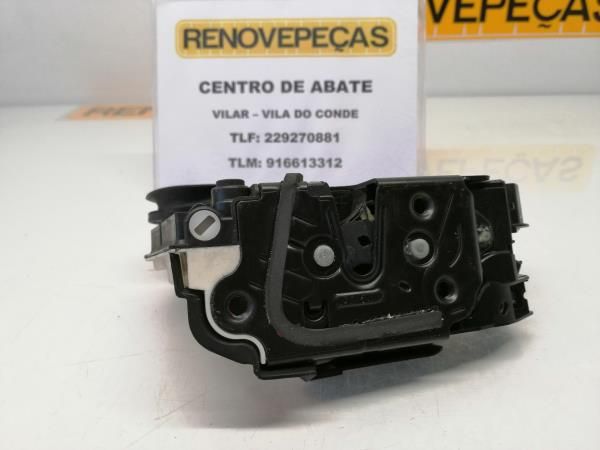 Fechadura / fecho porta trás esquerdo VOLKSWAGEN Golf VI (5K1)