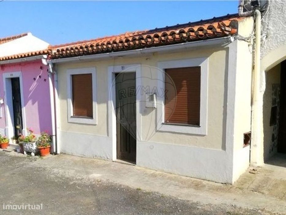 Moradia T2 para venda