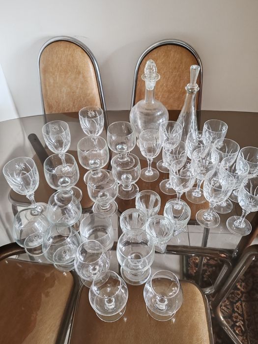 35 loiças de vidro para cristaleira