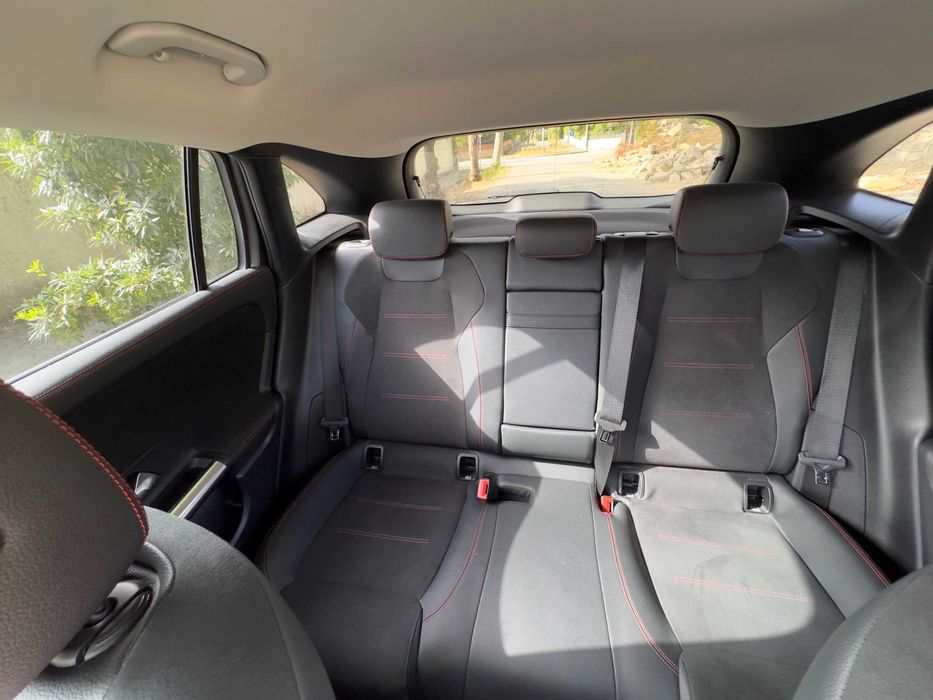 Vendo Carro Mercedes EQA