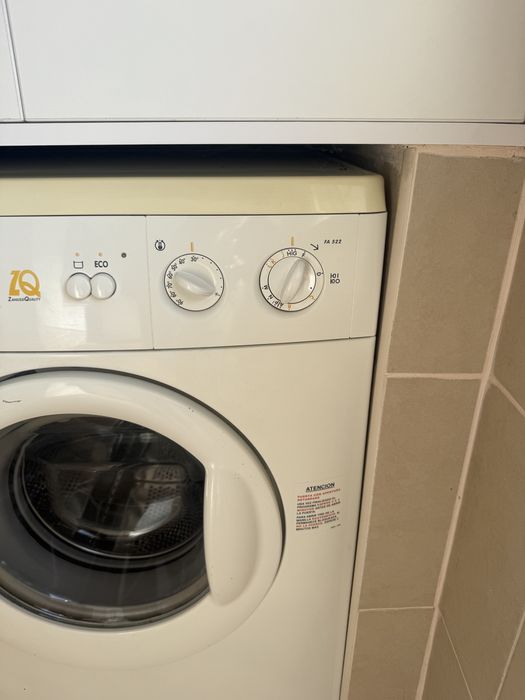 Máquina de lavar roupa Zanussi FA522