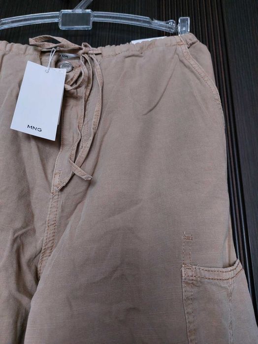Spodnie cargo Mango
