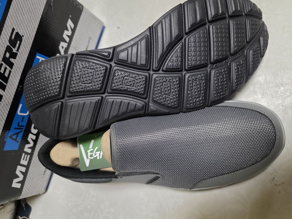 Чоловічі кросівки Skechers 48