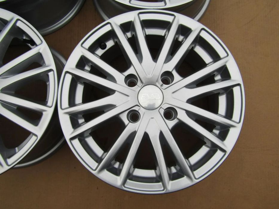 4x nowe felgi 15 kia carens cerato clarus jojce / hyundai coupe lantra matrix volvo v40