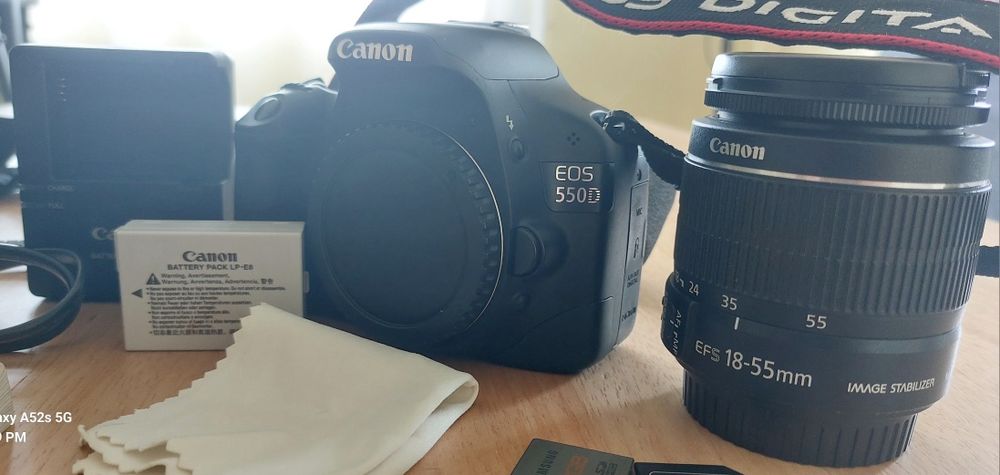 Máquina Fotográfica Canon 550D