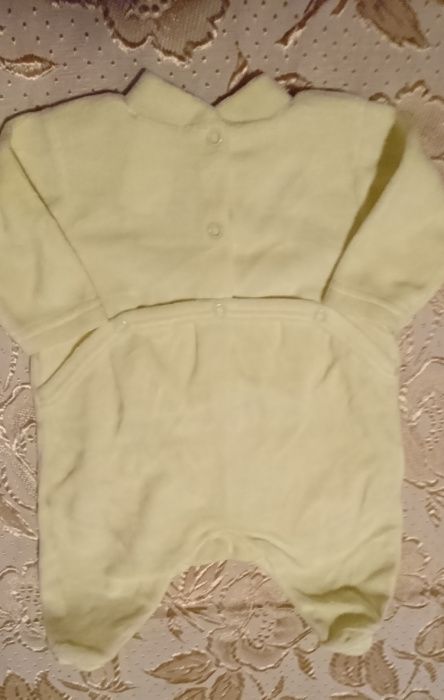 Babygrow laminado 80% algodão 20%poliester.Made in Portugal.