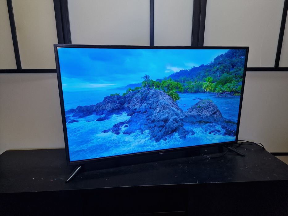 Sharp 40cali 4K Ultra HD Android DVB-T2 telewizor