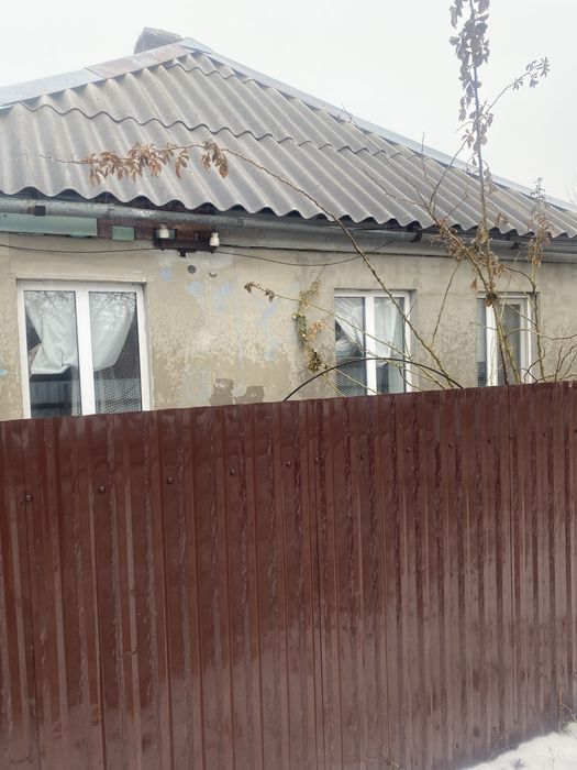 Продам газ будинок зі зручностями у центрі Лиманівки