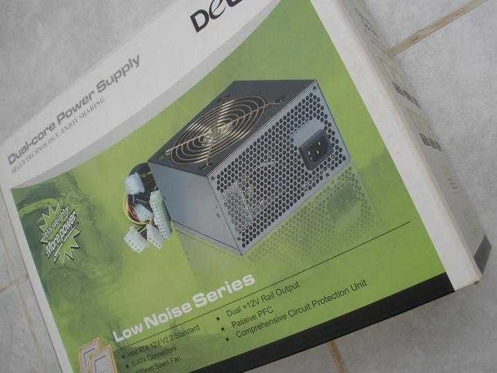 Блок питания DELUX DLP-31A коробка