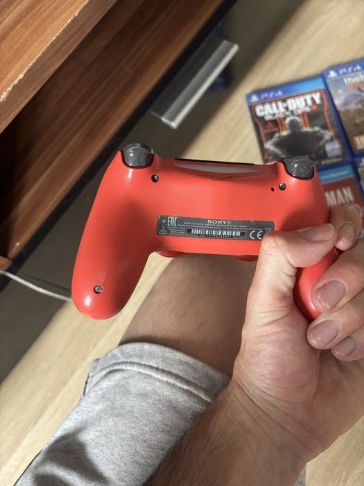 Playstation 4 1 TB +12 jogos