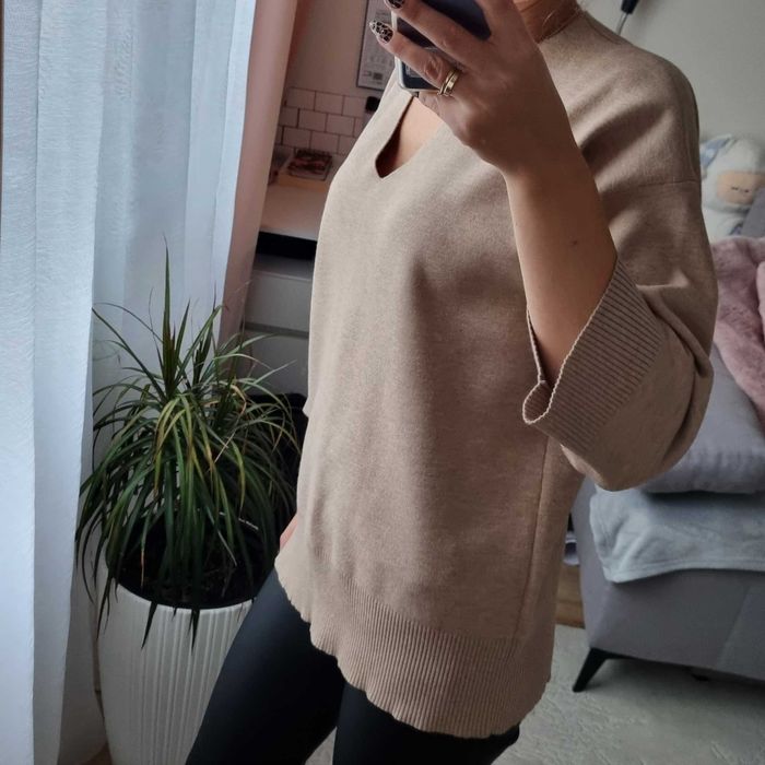 Damski stylowy modny sweter Wilfred Free Aritzia rozmiar XS-M oversize