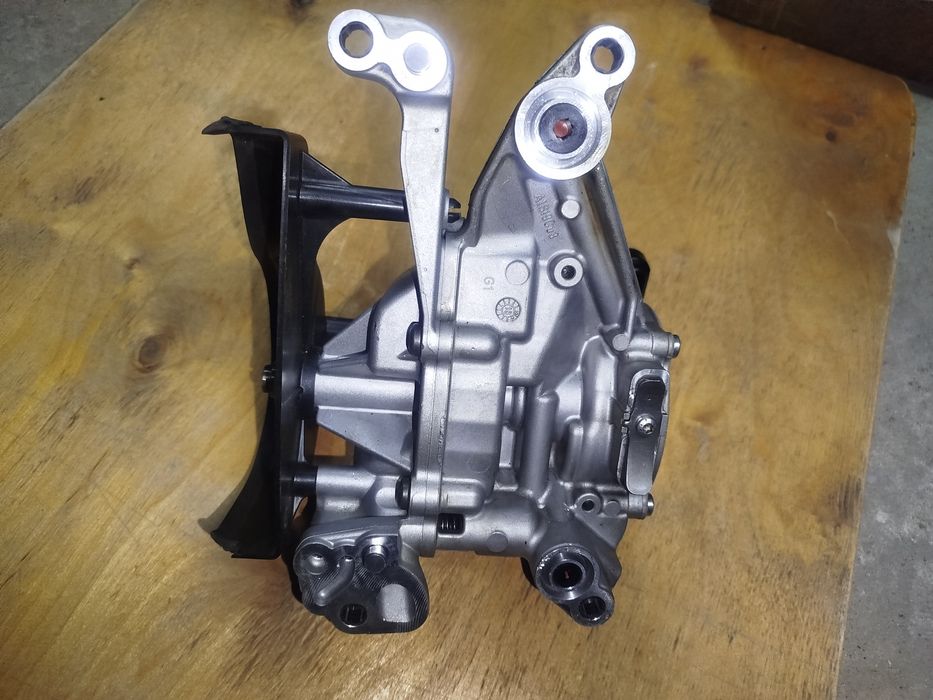 Продам масляний насос 55489324 Opel Astra, Insignia, Mokka, Crossland