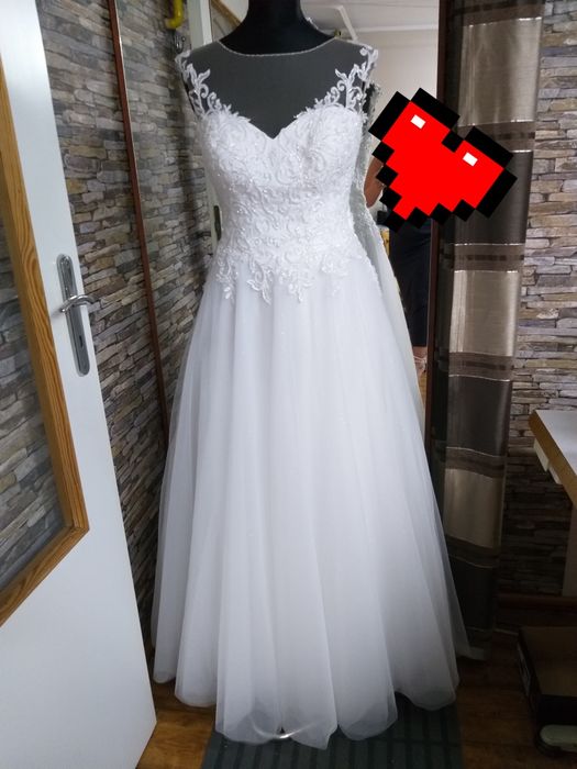 Piękna suknia ślubna