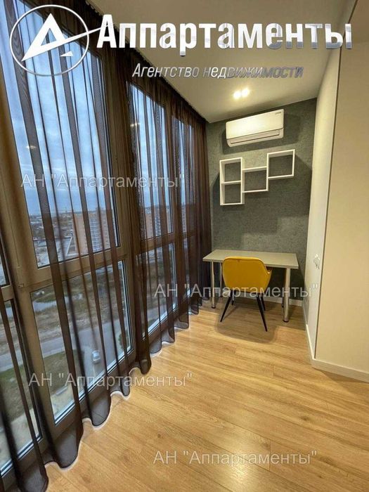 Продам 2к.кв. новострой ЖК Рогатинский, дизайн. ремонт, метро Ц-Рынок