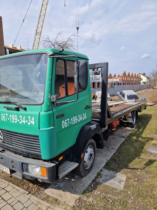 Продам евакуатор мерседес 809