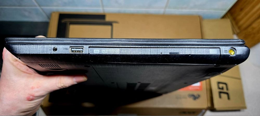 Prezent Na Komunie Laptop Komputer