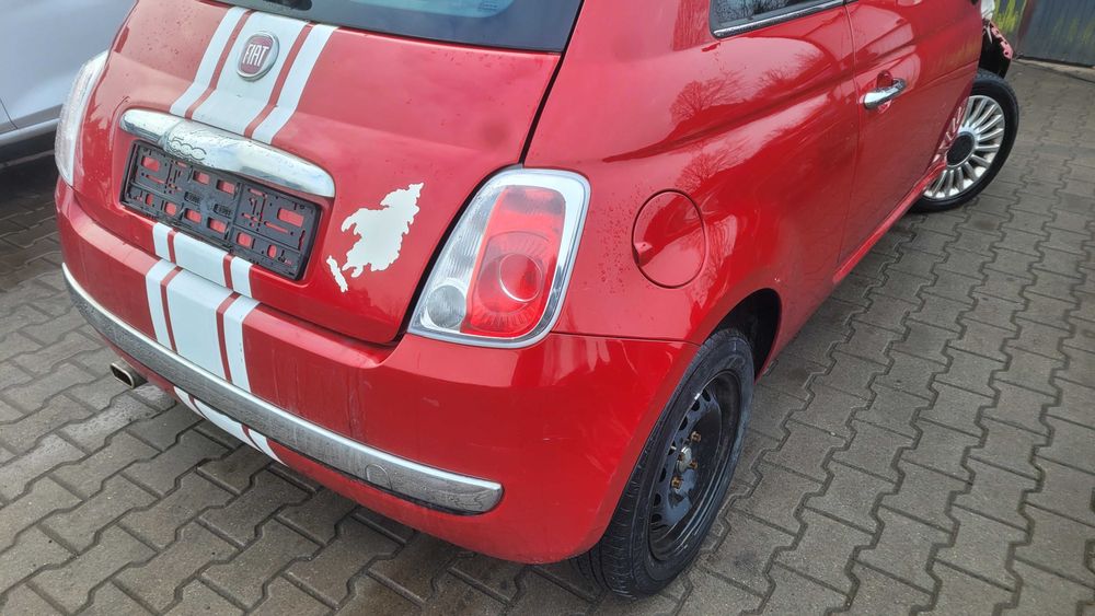 Fiat 500 błotnik prawy tył tylny próg