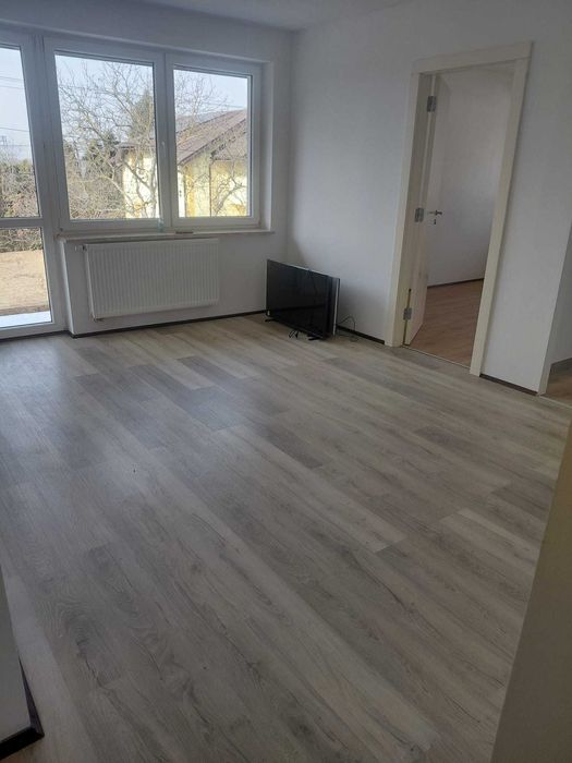 Cztery pokoje 76m2 , balkon , parking , bezczynszowe Parzniew